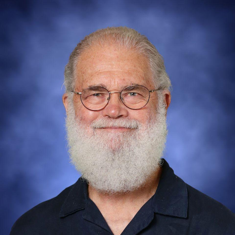 Portrait of Dr. Marlon Kuntze, advisor